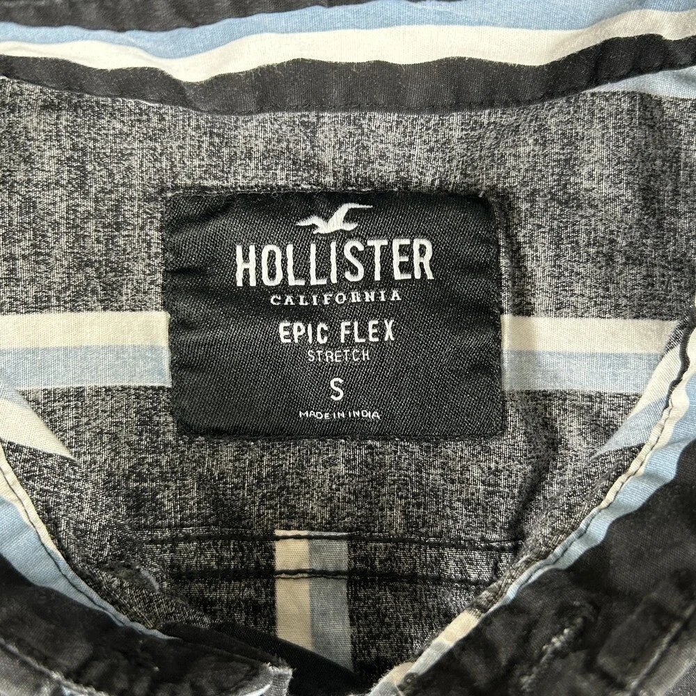 Hollister Shirt Mens Small Lot of 2 Striped Button Up Short Sleeve Epic Flex